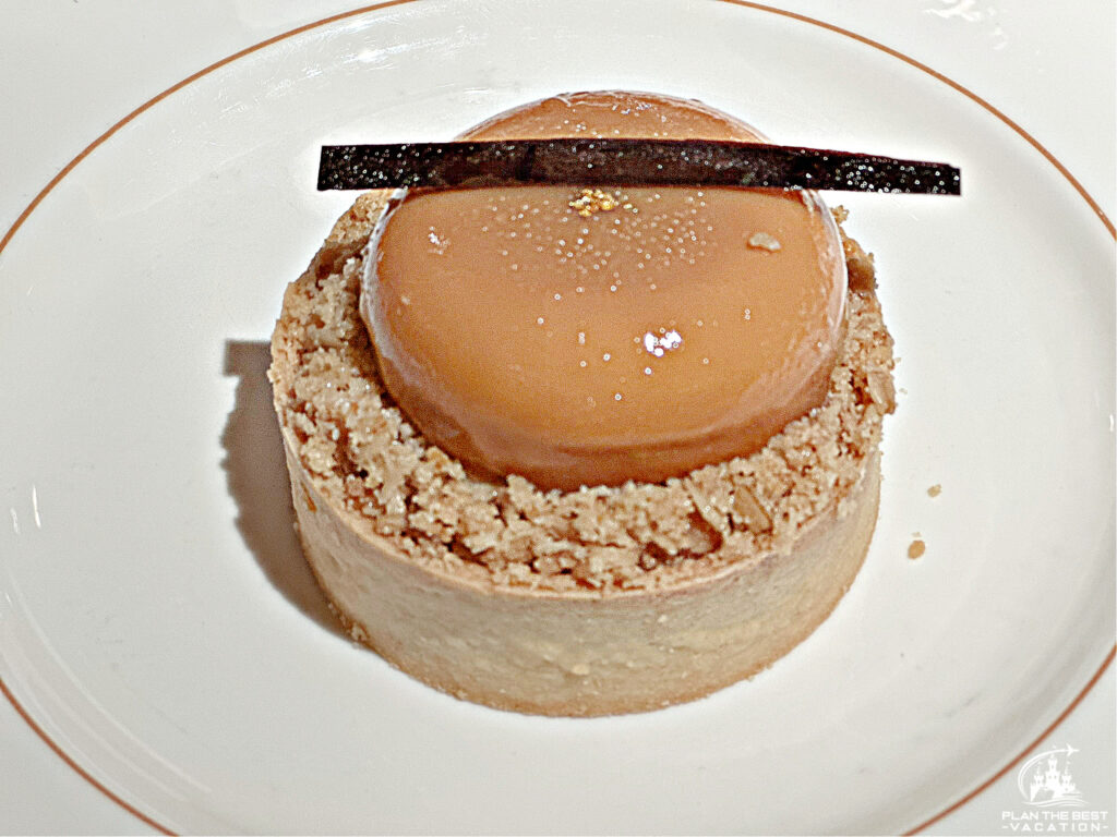 Atwater Fuji Apple Cheesecake with Sweet Dough Shell, Caramelized Apples, Cinnamon Cheesecake, RoOlled Oat Crumble
