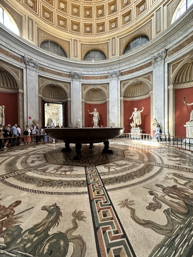 The bathtub—more technically known as a “porphyry basin”—is today housed in the round hall in the Pio Clementino Museum