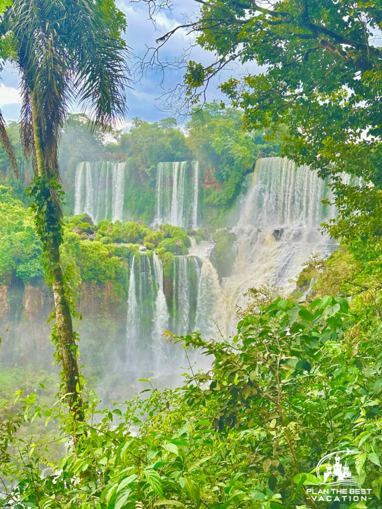 because the waterfalls are over 2 kilometers long, the view changes dramatically as you walk along the trail