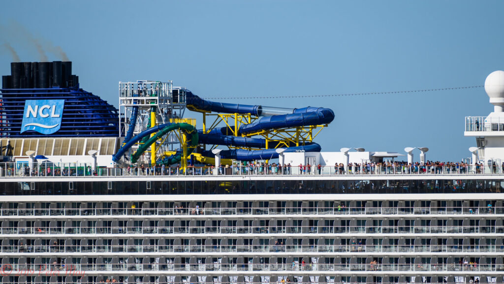 norweigan cruise waterslides