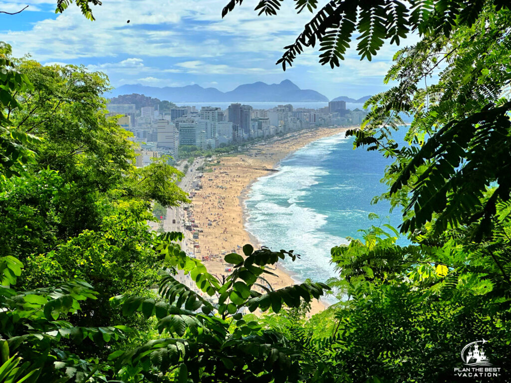 rio de janeiro cococabana beach overlook