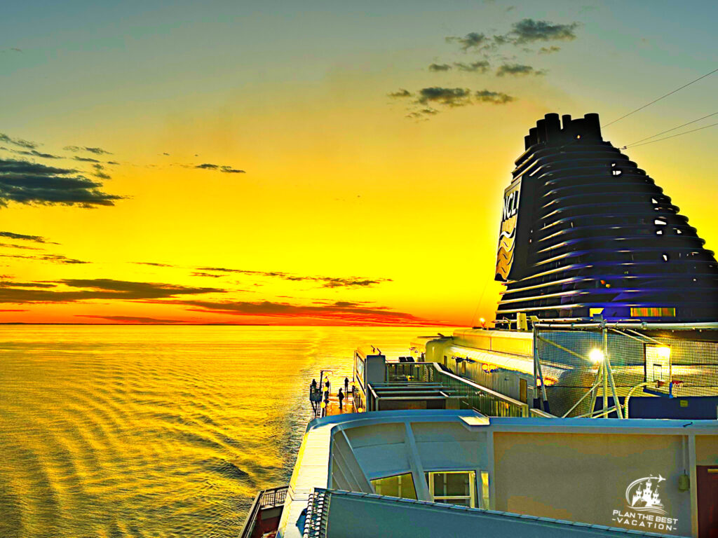sunset over norweigan star cruise ship