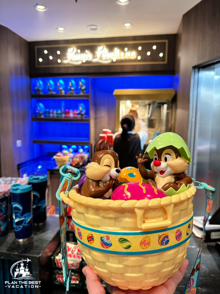 disney crusie refillable popcorn bucket to watch movies in onboard theatre