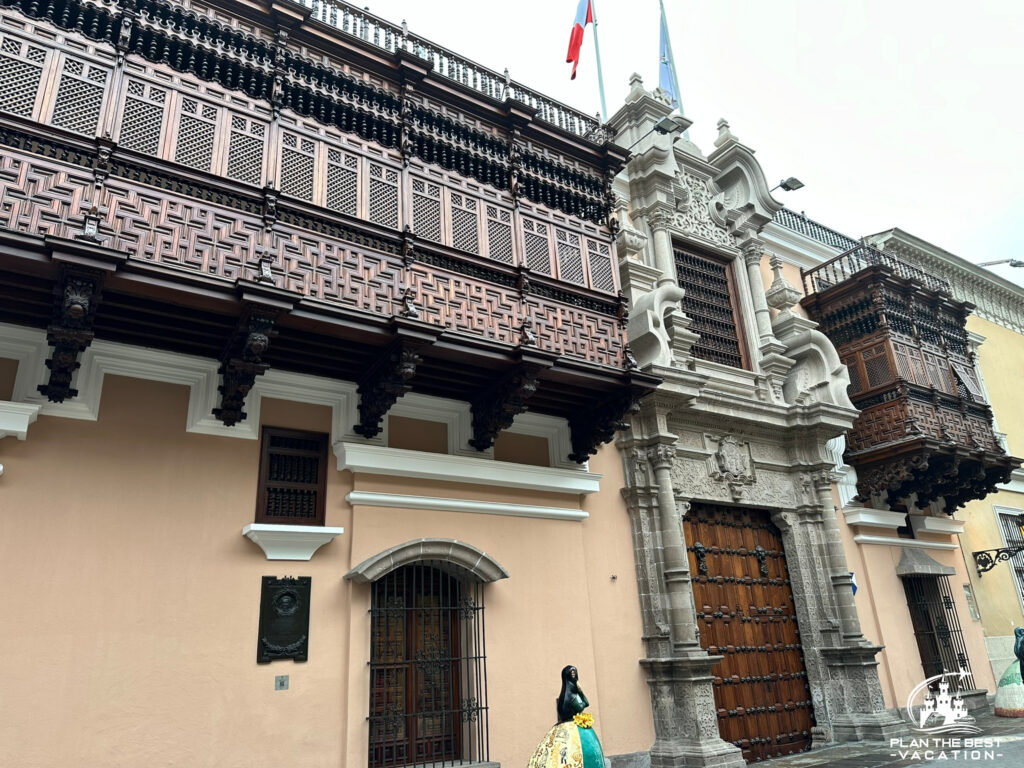 balconies of lima