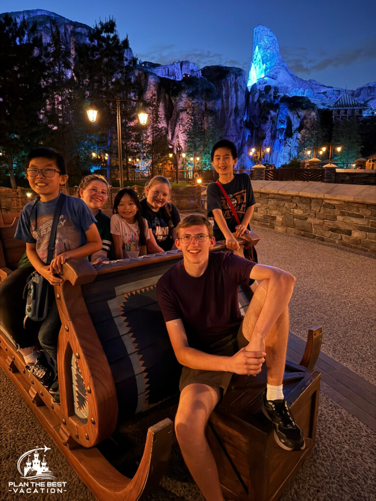 disney sea kristoff sled and elsa ice castle disney sea kristoff sled and elsa ice castle