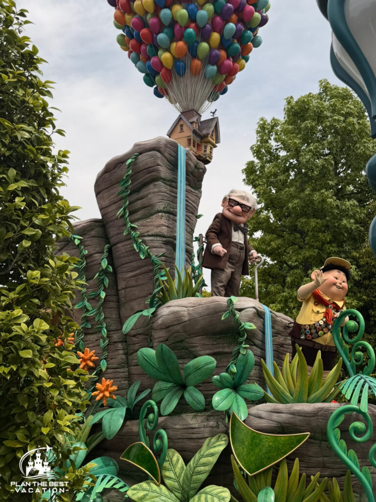 disneyland tokyo parades