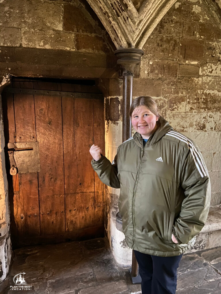 london's oldest door was made in 1050s