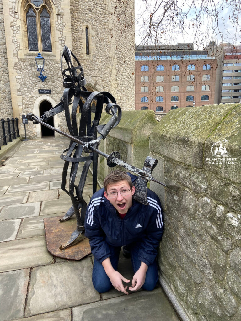 tower of london tour with kids