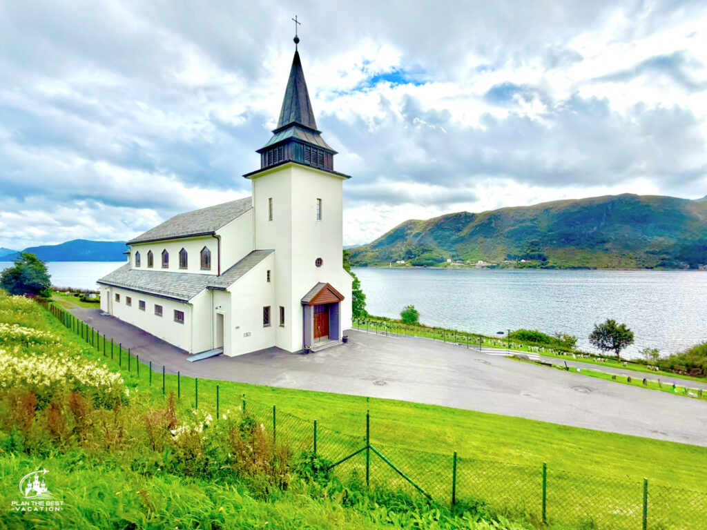 Sør-Vågsøy Church Sør-Vågsøy Church