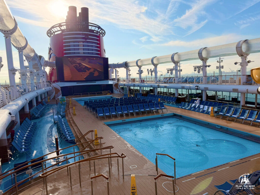 The Disney Dream pool deck is centered mainly on Deck 11, featuring family areas, an adults-only retreat, and the AquaDuck water coaster