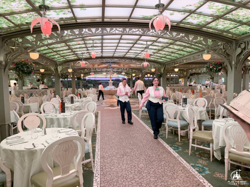 disney dream enchanted garden