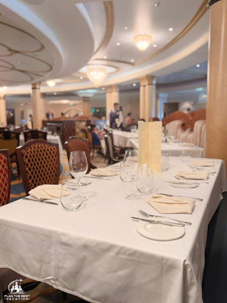 disney dream rotational dining
