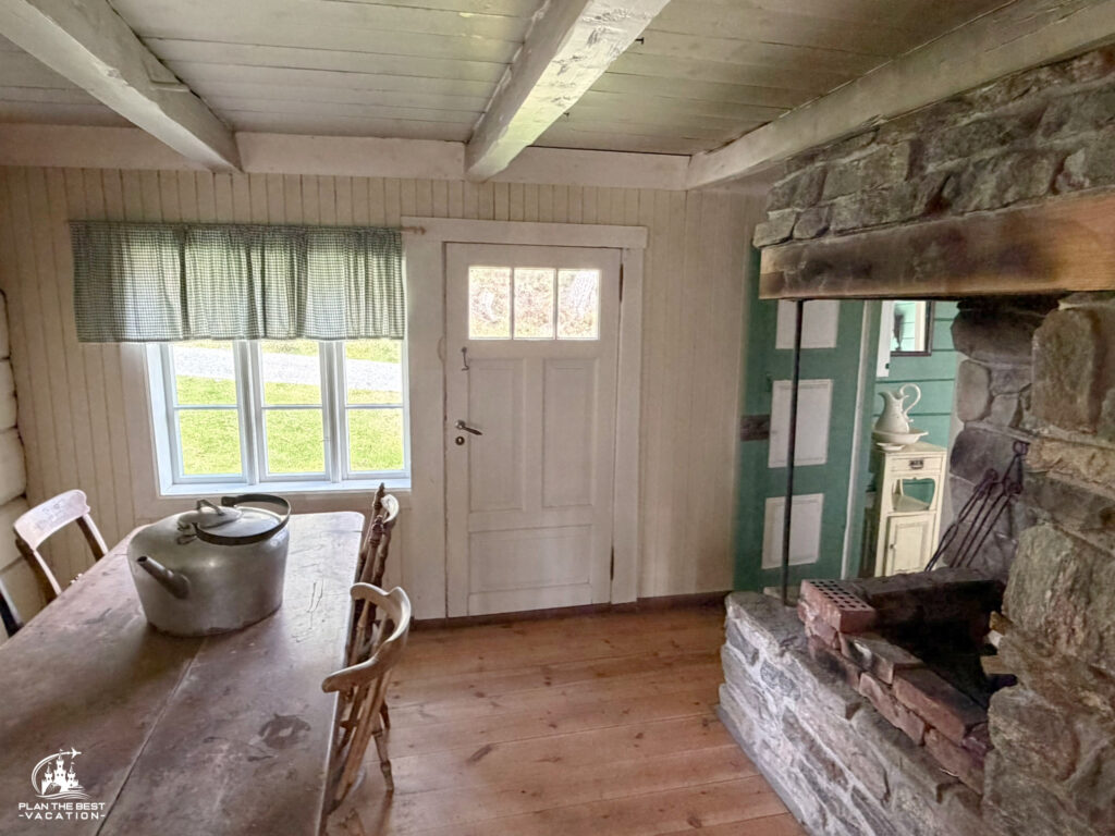 mid 1800s norway home 2