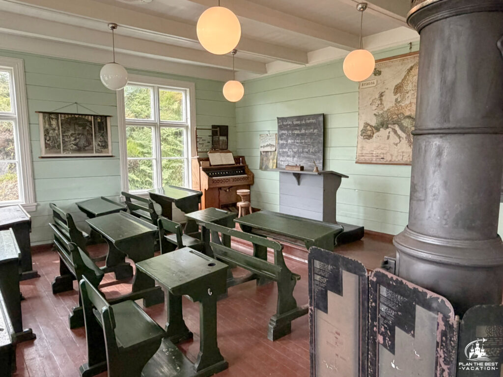 norway mid 1800s school house